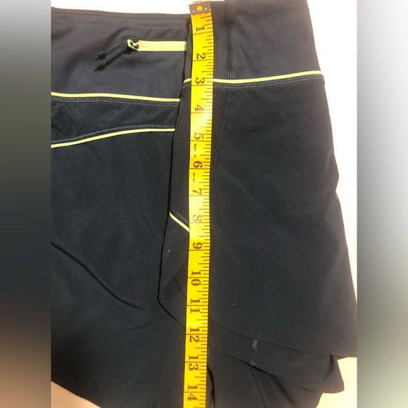 Athleta Run With It shorts with liner, dark teal, XL - Picture 7 of 10